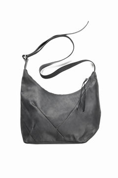 Load image into Gallery viewer, werkschwarz exclusive CROSS BAG 42w / PULL UP COW LEATHER (BLACK)
