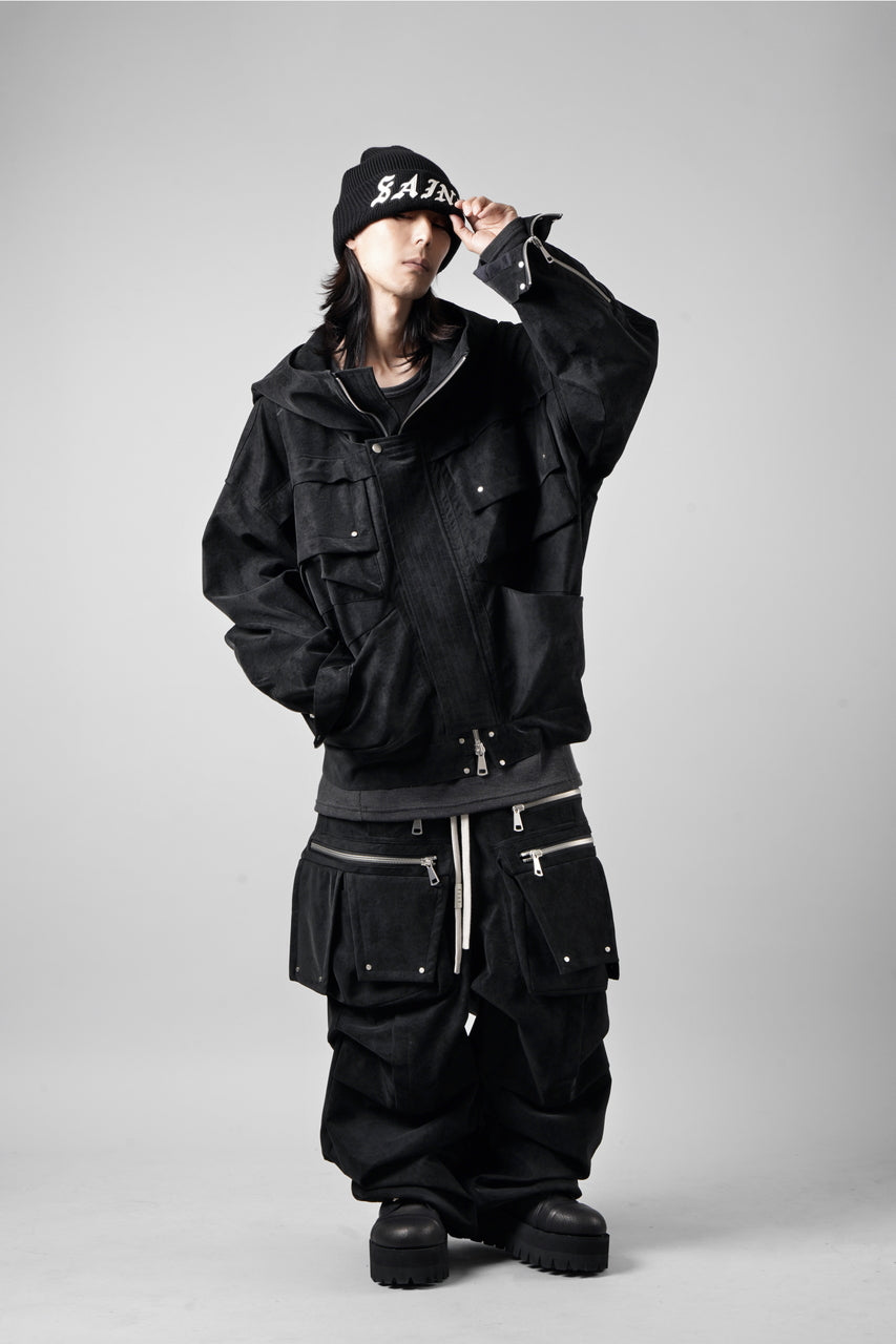 Load image into Gallery viewer, A.F ARTEFACT MULTI FLAP WIDE PANTS / WILD VEGAN LEATHER (BLACK)