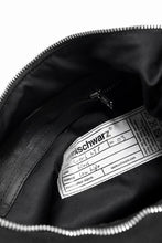 Load image into Gallery viewer, werkschwarz exclusive CROSS BAG 42w / PULL UP COW LEATHER (BLACK)