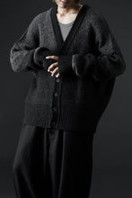 画像をギャラリービューアに読み込む, ISABEL BENENATO Yak Cardigan with Shaded Jacquard in Two Colours (GRAPHITE)