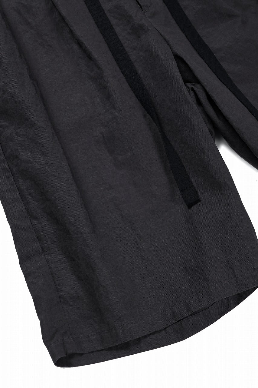 sus-sous wide shorts / cotton linen twill hard finish (CHARCOAL)