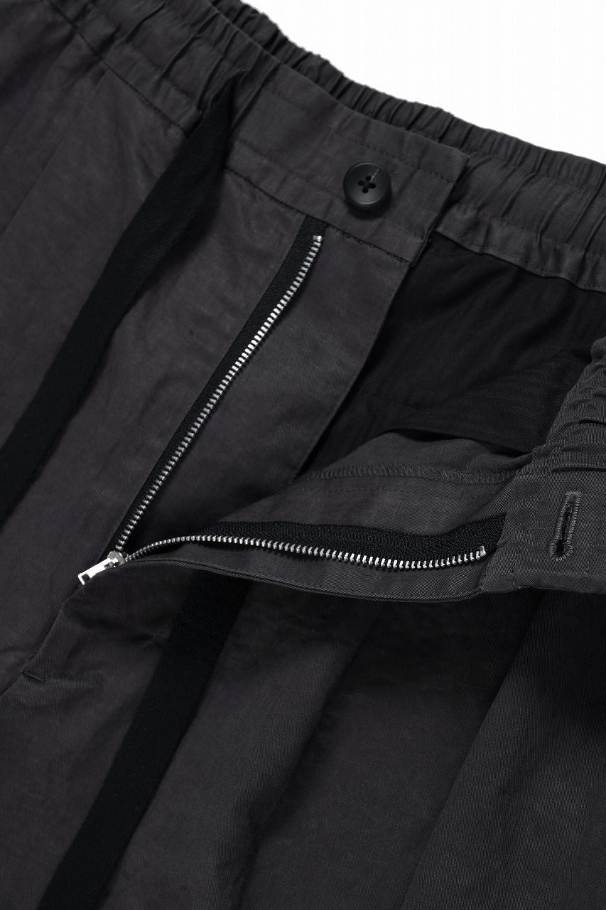 画像をギャラリービューアに読み込む, sus-sous wide shorts / cotton linen twill hard finish (CHARCOAL)