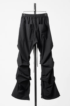 画像をギャラリービューアに読み込む, A.F ARTEFACT TUCK BAGGY PANTS / TYPEWRITER COTTON CLOTH (BLACK)