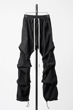 画像をギャラリービューアに読み込む, A.F ARTEFACT TUCK BAGGY PANTS / TYPEWRITER COTTON CLOTH (BLACK)