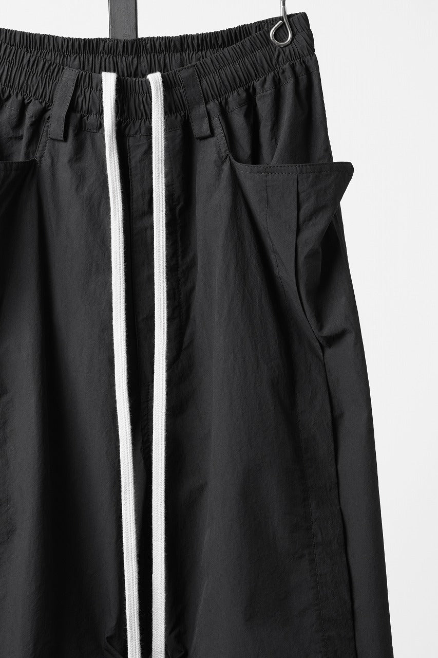 画像をギャラリービューアに読み込む, A.F ARTEFACT TUCK WIDE PANTS / TYPEWRITER COTTON CLOTH (BLACK)