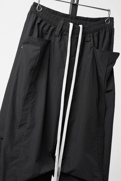 画像をギャラリービューアに読み込む, A.F ARTEFACT TUCK WIDE PANTS / TYPEWRITER COTTON CLOTH (BLACK)