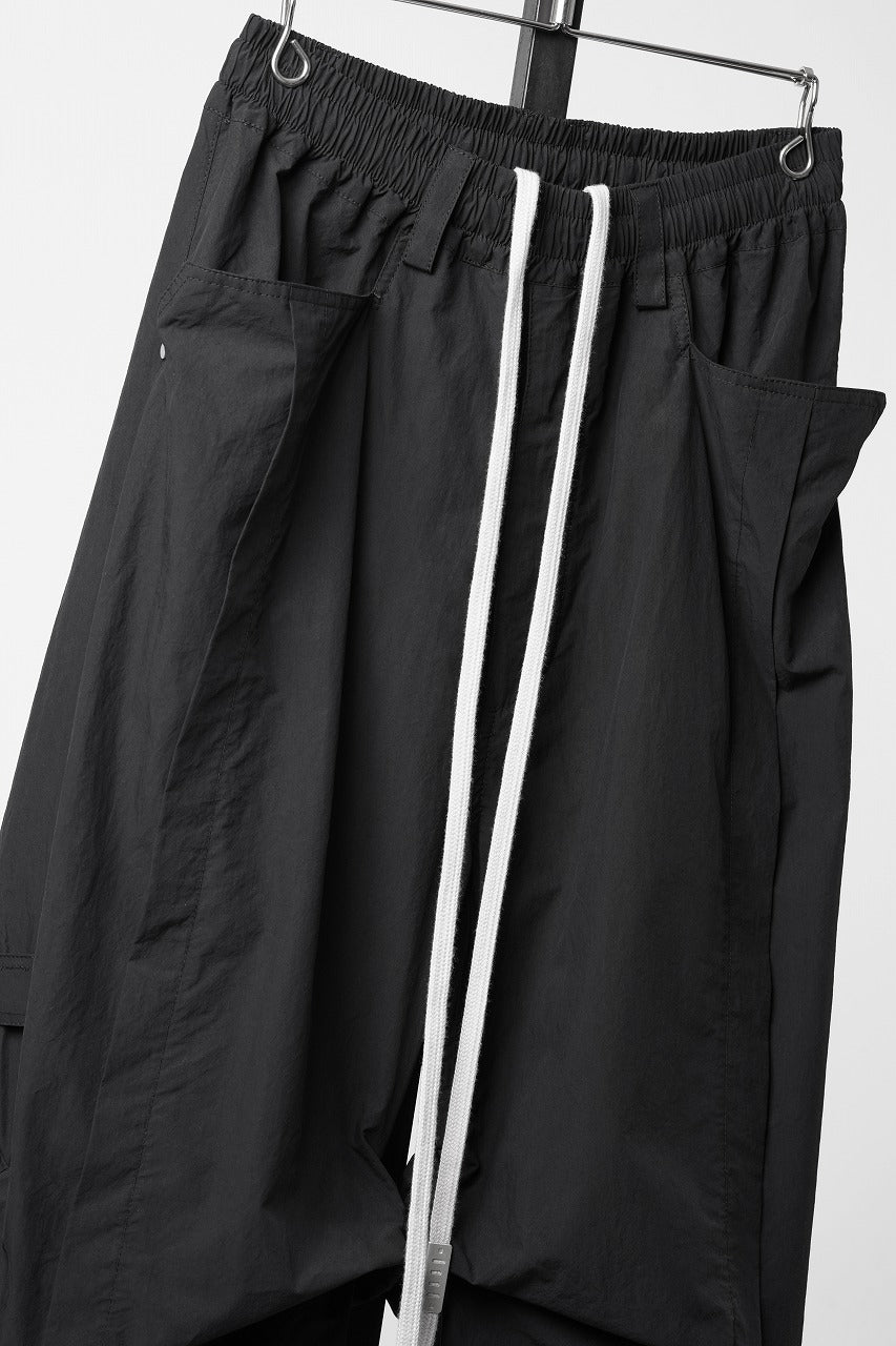 画像をギャラリービューアに読み込む, A.F ARTEFACT TUCK WIDE PANTS / TYPEWRITER COTTON CLOTH (BLACK)
