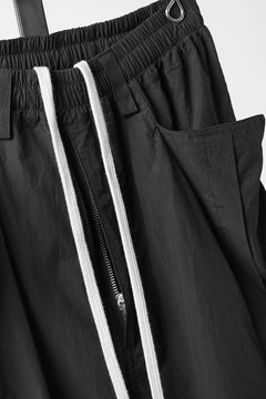画像をギャラリービューアに読み込む, A.F ARTEFACT TUCK WIDE PANTS / TYPEWRITER COTTON CLOTH (BLACK)