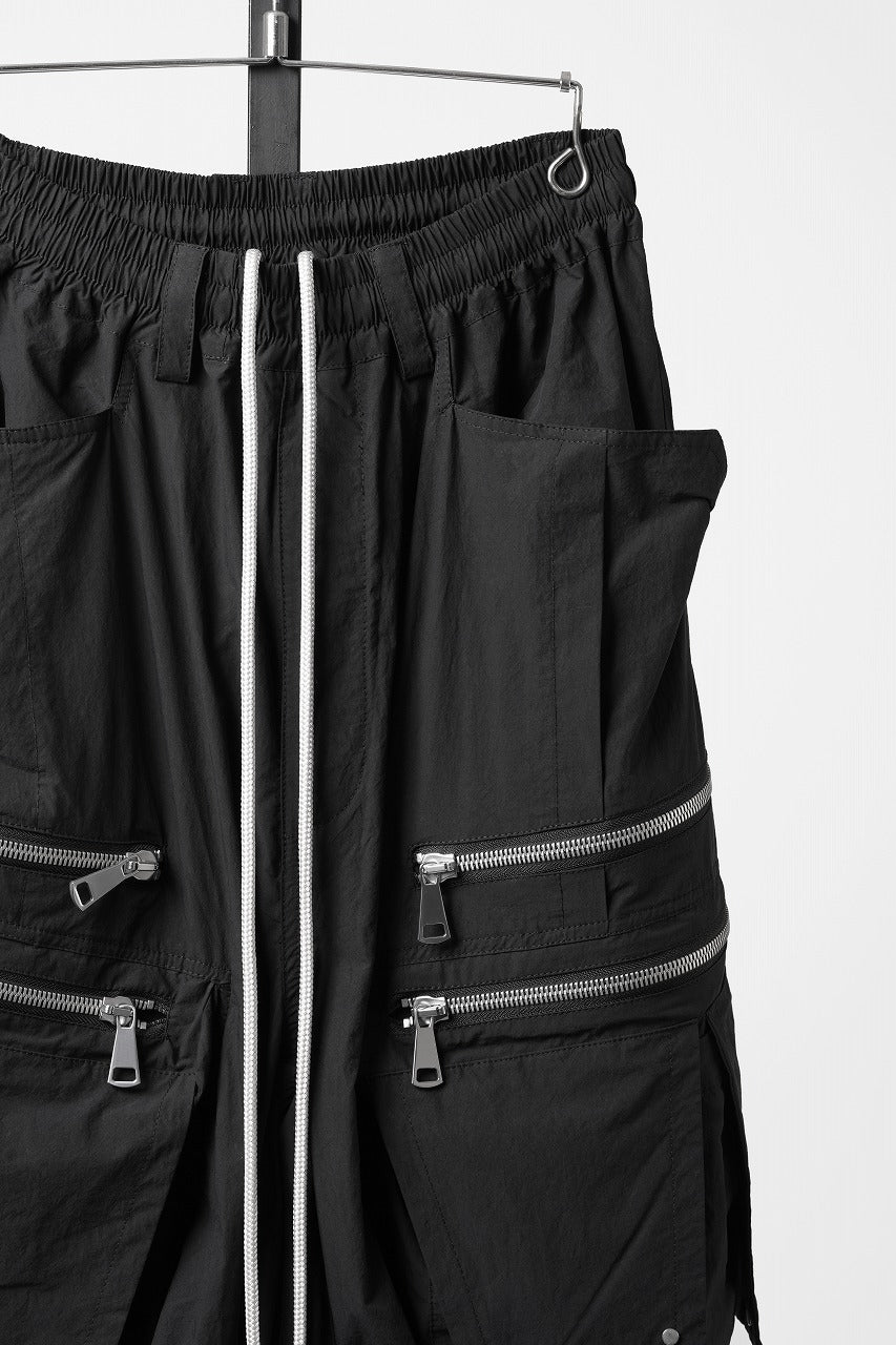 画像をギャラリービューアに読み込む, A.F ARTEFACT CARGO TUCK WIDE PANTS / TYPEWRITER COTTON CLOTH (BLACK)