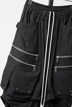 画像をギャラリービューアに読み込む, A.F ARTEFACT CARGO TUCK WIDE PANTS / TYPEWRITER COTTON CLOTH (BLACK)
