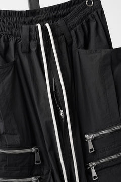 画像をギャラリービューアに読み込む, A.F ARTEFACT CARGO TUCK WIDE PANTS / TYPEWRITER COTTON CLOTH (BLACK)