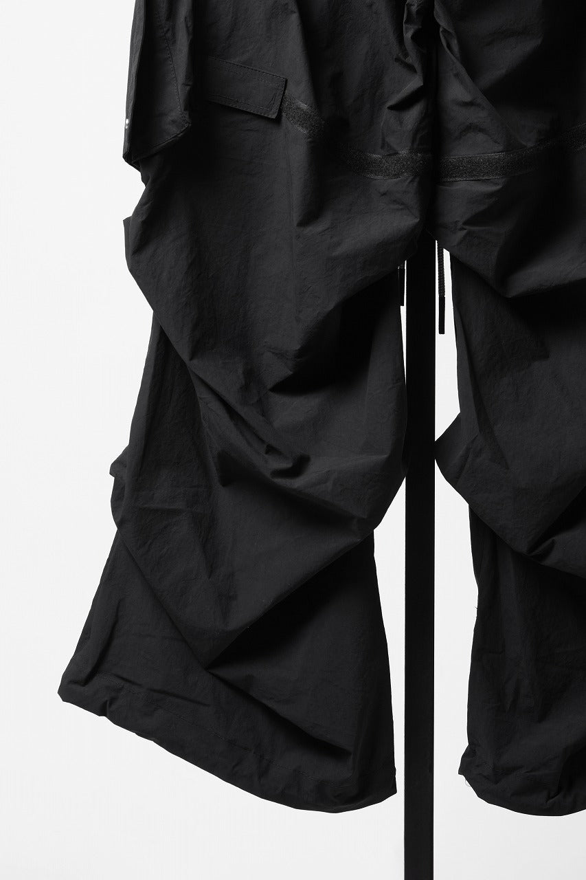 画像をギャラリービューアに読み込む, A.F ARTEFACT CARGO TUCK WIDE PANTS / TYPEWRITER COTTON CLOTH (BLACK)