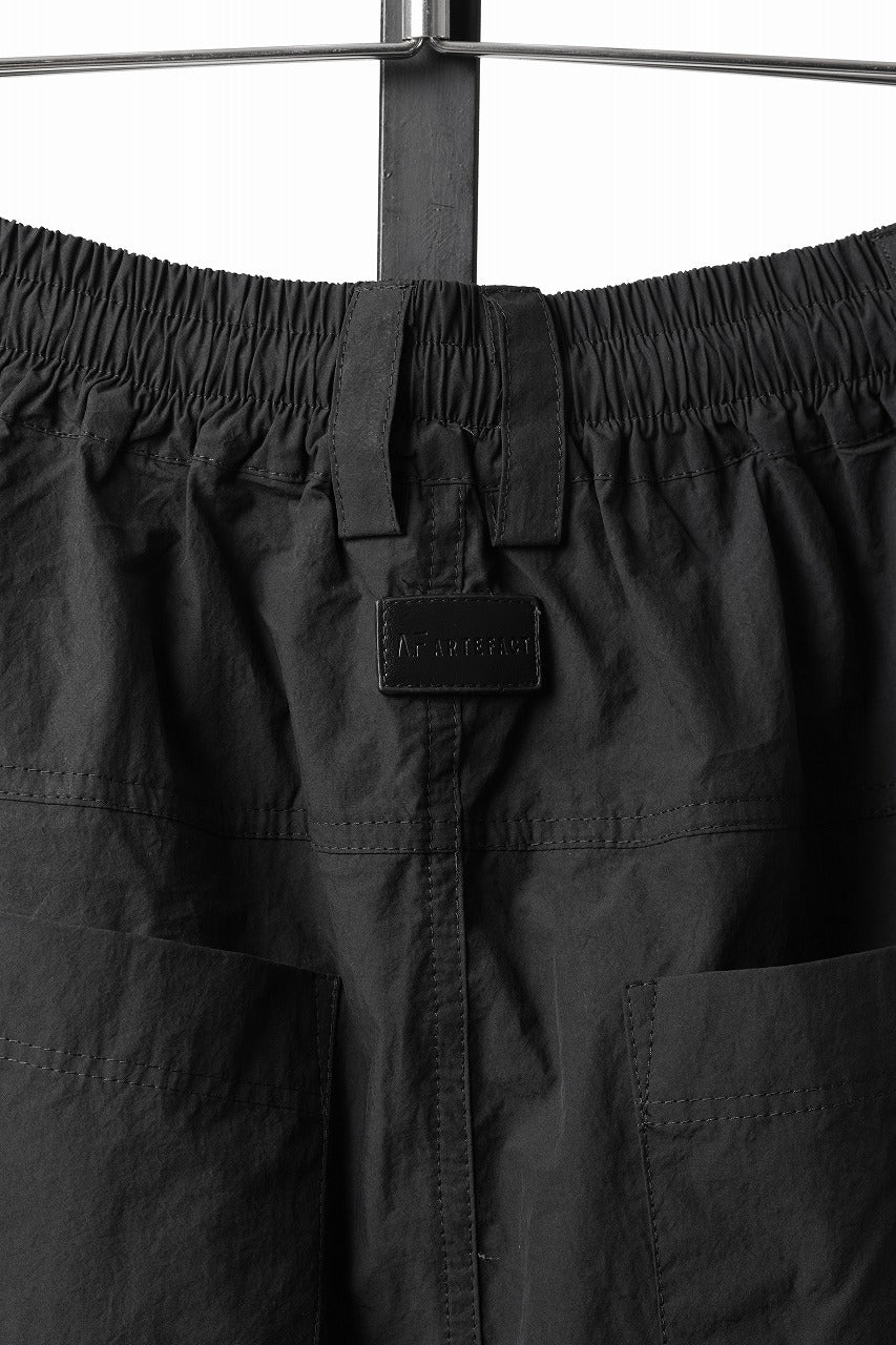 画像をギャラリービューアに読み込む, A.F ARTEFACT CARGO TUCK WIDE PANTS / TYPEWRITER COTTON CLOTH (BLACK)