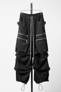 画像をギャラリービューアに読み込む, A.F ARTEFACT CARGO TUCK WIDE PANTS / TYPEWRITER COTTON CLOTH (BLACK)