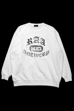 Load image into Gallery viewer, TARO HORIUCHI / th products Damaged College Sweatshirt (white)