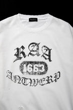 Load image into Gallery viewer, TARO HORIUCHI / th products Damaged College Sweatshirt (white)