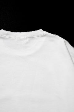 Load image into Gallery viewer, TARO HORIUCHI / th products Damaged College Sweatshirt (white)