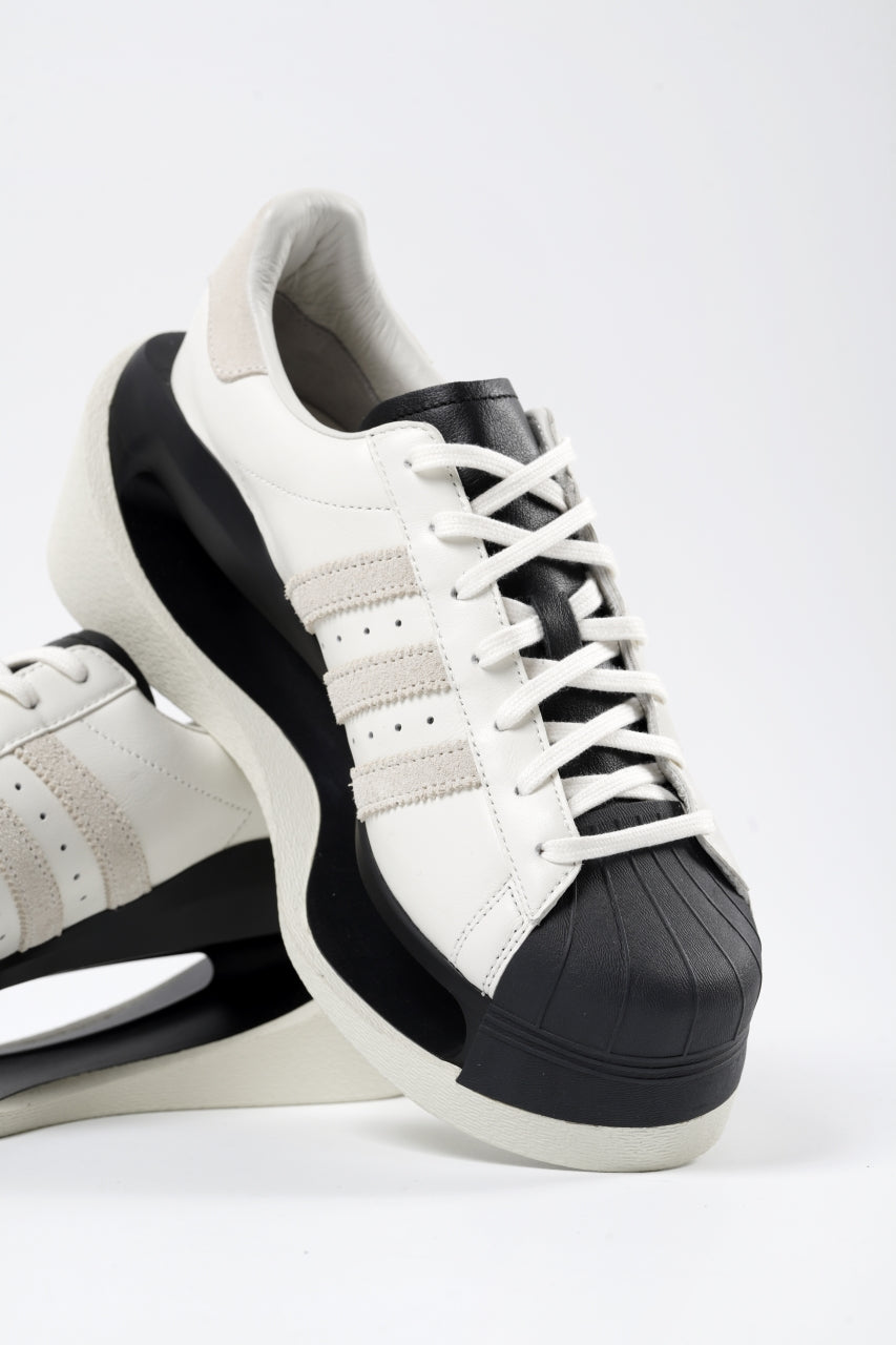 Load image into Gallery viewer, Y-3 Yohji Yamamoto GENDO SUPER STAR (OFF WHITE×ALUMINIUM×BLACK)
