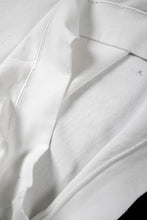 Load image into Gallery viewer, TARO HORIUCHI / th products Damaged College Sweatshirt (white)