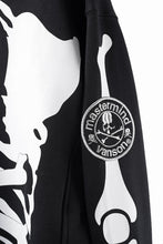 Load image into Gallery viewer, MASTERMIND WORLD x VANSON CREWNECK SWEATSHIRT REGULAR-FIT (BLACK)