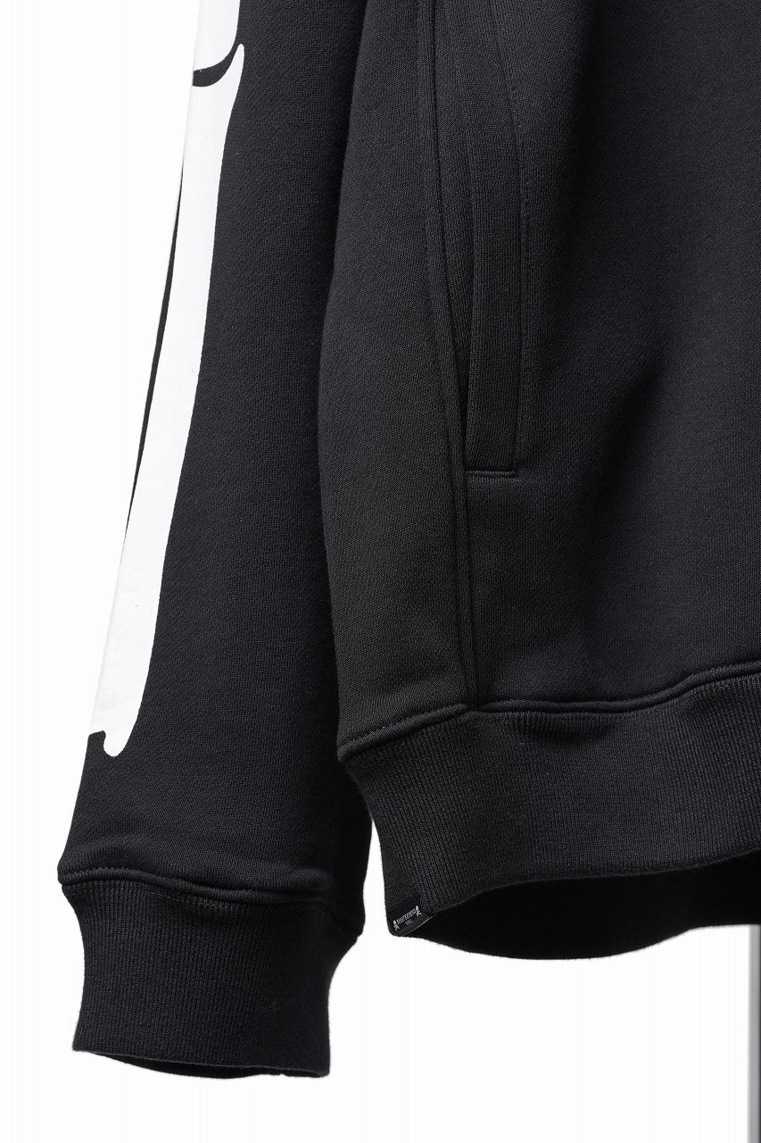 Load image into Gallery viewer, MASTERMIND WORLD x VANSON CREWNECK SWEATSHIRT REGULAR-FIT (BLACK)