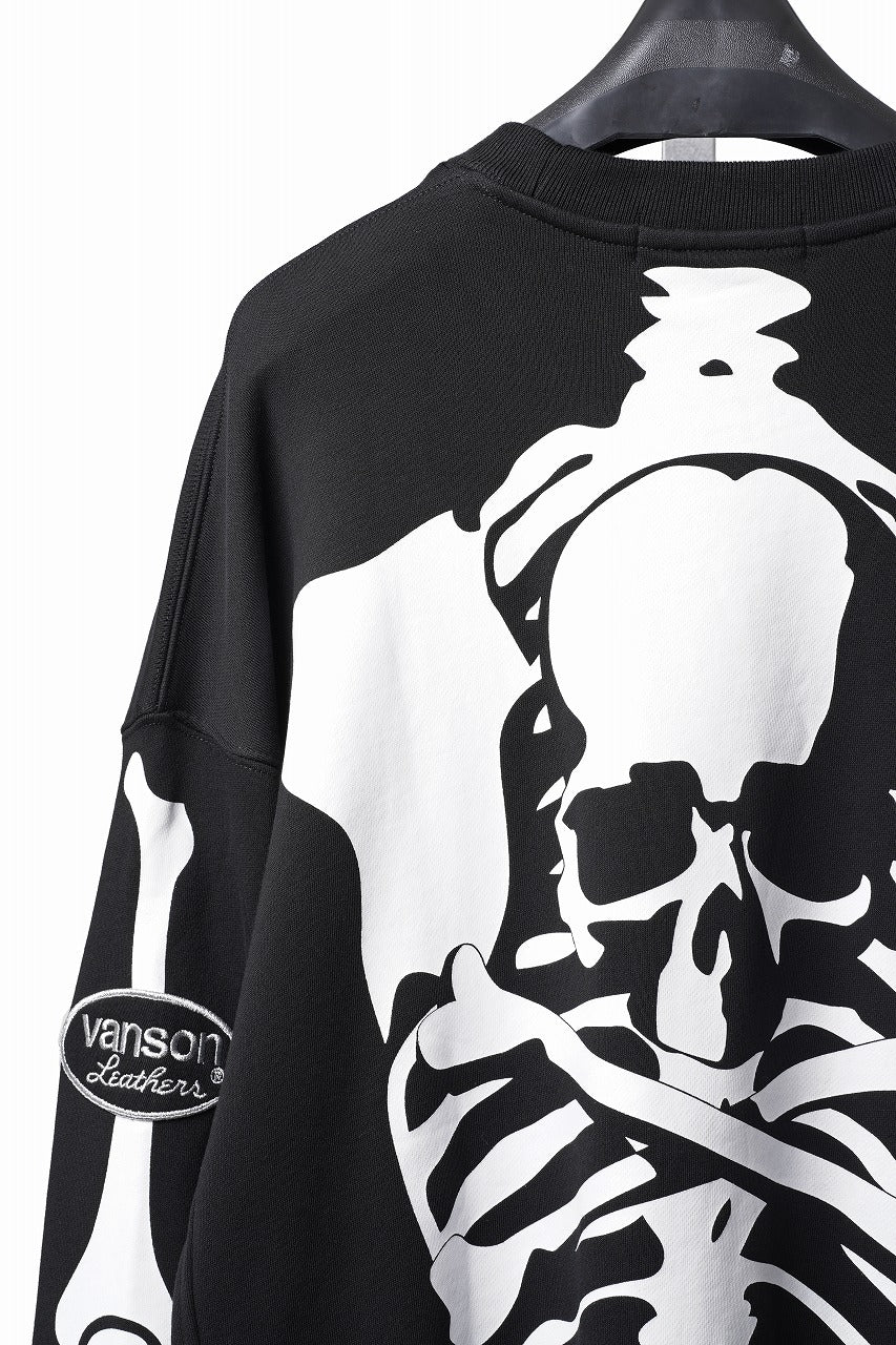 Load image into Gallery viewer, MASTERMIND WORLD x VANSON CREWNECK SWEATSHIRT BOXY-FIT (BLACK)