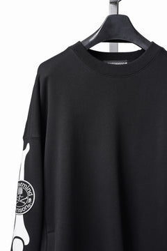 Load image into Gallery viewer, MASTERMIND WORLD x VANSON CREWNECK SWEATSHIRT BOXY-FIT (BLACK)