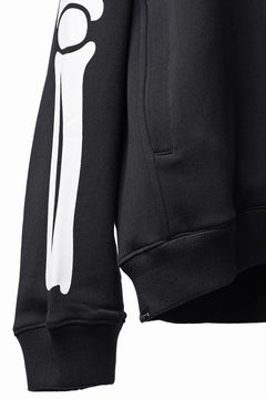 Load image into Gallery viewer, MASTERMIND WORLD x VANSON CREWNECK SWEATSHIRT BOXY-FIT (BLACK)
