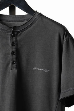 画像をギャラリービューアに読み込む, Professor.E HENLEY S/S TEE (COLD DYED GREY)