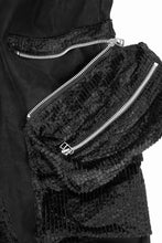 画像をギャラリービューアに読み込む, A.F ARTEFACT CARGO WIDE PANTS / SYNTHETIC LEATHER + VELOUR (BLACK)