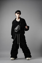 画像をギャラリービューアに読み込む, A.F ARTEFACT BIG POCKET SHORT BLOUSON / WASHER VELOR (BLACK)