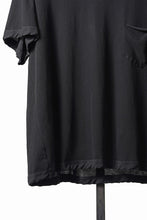 Load image into Gallery viewer, KLASICA "DEGREE 10" TORSION SEEM REGULAR FIT TEE / HIGH TWISTED COTTON DRY JERSEY (BLACK)