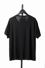 Load image into Gallery viewer, KLASICA "DEGREE 10" TORSION SEEM REGULAR FIT TEE / HIGH TWISTED COTTON DRY JERSEY (BLACK)