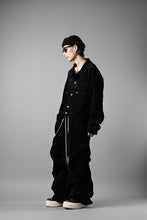 画像をギャラリービューアに読み込む, A.F ARTEFACT WASHER VELOR TUCK WIDE PANTS (BLACK)