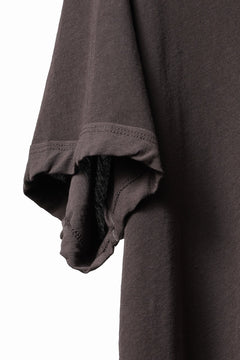 画像をギャラリービューアに読み込む, KLASICA "DEGREE 10" TORSION SEAM REGULAR FIT TEE / HIGH TWISTED COTTON DRY JERSEY (BROWN)