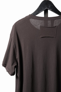 画像をギャラリービューアに読み込む, KLASICA "DEGREE 10" TORSION SEAM REGULAR FIT TEE / HIGH TWISTED COTTON DRY JERSEY (BROWN)