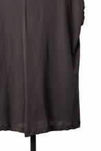 画像をギャラリービューアに読み込む, KLASICA "LUNG v.7" FLAP BACK SLEEVE LESS / HIGH TWISTED COTTON DRY JERSEY (BROWN)