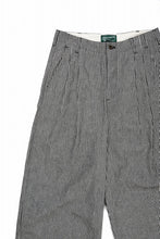 Load image into Gallery viewer, N/07 2 TUCKS WIDE TAPERED TROUSERS / SELVEDGE HICKORY STRIPES DENIM (ONE WASHED) (BLACK x WHITE)