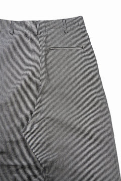 Load image into Gallery viewer, N/07 2 TUCKS WIDE TAPERED TROUSERS / SELVEDGE HICKORY STRIPES DENIM (ONE WASHED) (BLACK x WHITE)