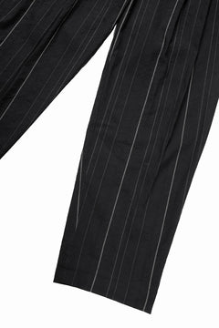 画像をギャラリービューアに読み込む, Hannibal. Wide Pleated Trousers / Homer 222. (BLACK CHALK STRIPED)