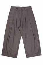 画像をギャラリービューアに読み込む, A.F ARTEFACT TUCK WIDE TROUSERS / HERRING BONE WOOL (BROWN)
