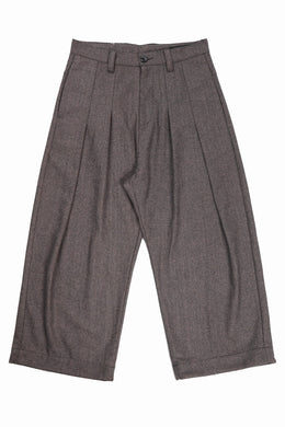 A.F ARTEFACT TUCK WIDE TROUSERS / HERRING BONE WOOL (BROWN)