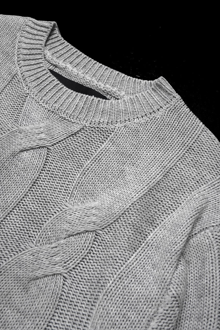 Load image into Gallery viewer, A.F ARTEFACT CABLE KNIT PULLOVER / REGULAR FIT (LIGHT GREY)