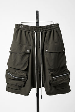 Load image into Gallery viewer, 【SAMPLE】A.F ARTEFACT MILITARY SHORTS / TECH-SMOOTH (KHAKI)