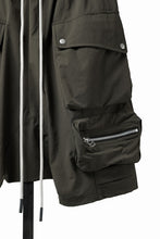 Load image into Gallery viewer, 【SAMPLE】A.F ARTEFACT MILITARY SHORTS / TECH-SMOOTH (KHAKI)