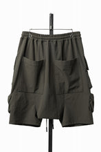 Load image into Gallery viewer, 【SAMPLE】A.F ARTEFACT MILITARY SHORTS / TECH-SMOOTH (KHAKI)