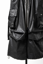 画像をギャラリービューアに読み込む, 【SAMPLE SALE】A.F ARTEFACT COATING CARGO  WIDE PANTS (BLACK)