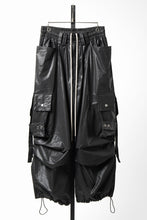 画像をギャラリービューアに読み込む, 【SAMPLE SALE】A.F ARTEFACT COATING CARGO  WIDE PANTS (BLACK)