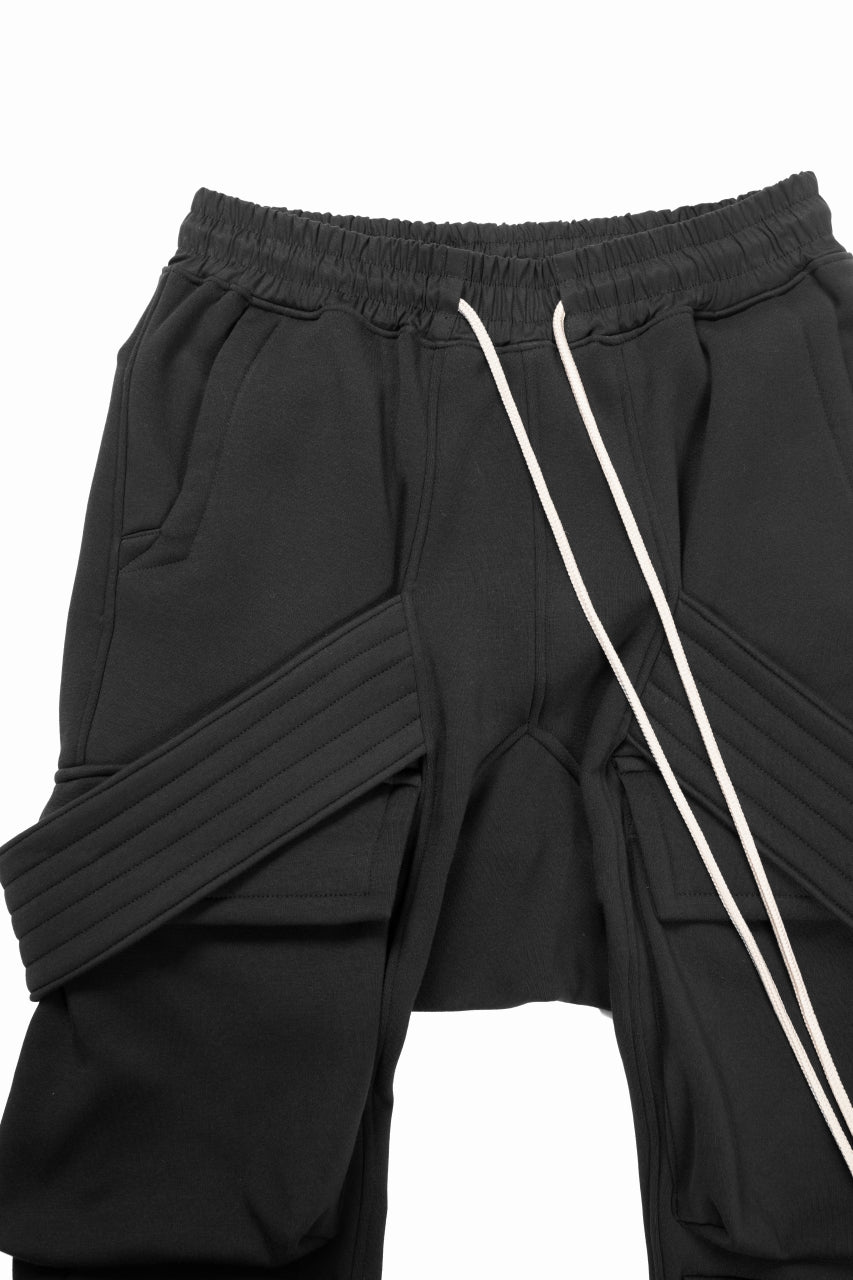 Load image into Gallery viewer, A.F ARTEFACT BELT CARGO SARROUEL JOGGER / BOMBER HEAT® (BLACK)