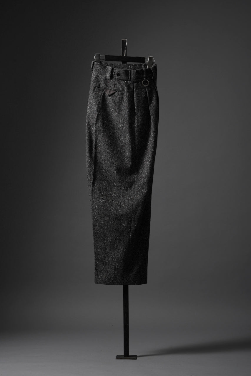 画像をギャラリービューアに読み込む, TARO HORIUCHI / th products Extra Volumed Tapered Trousers / Bishu Nep Tweed (grey)